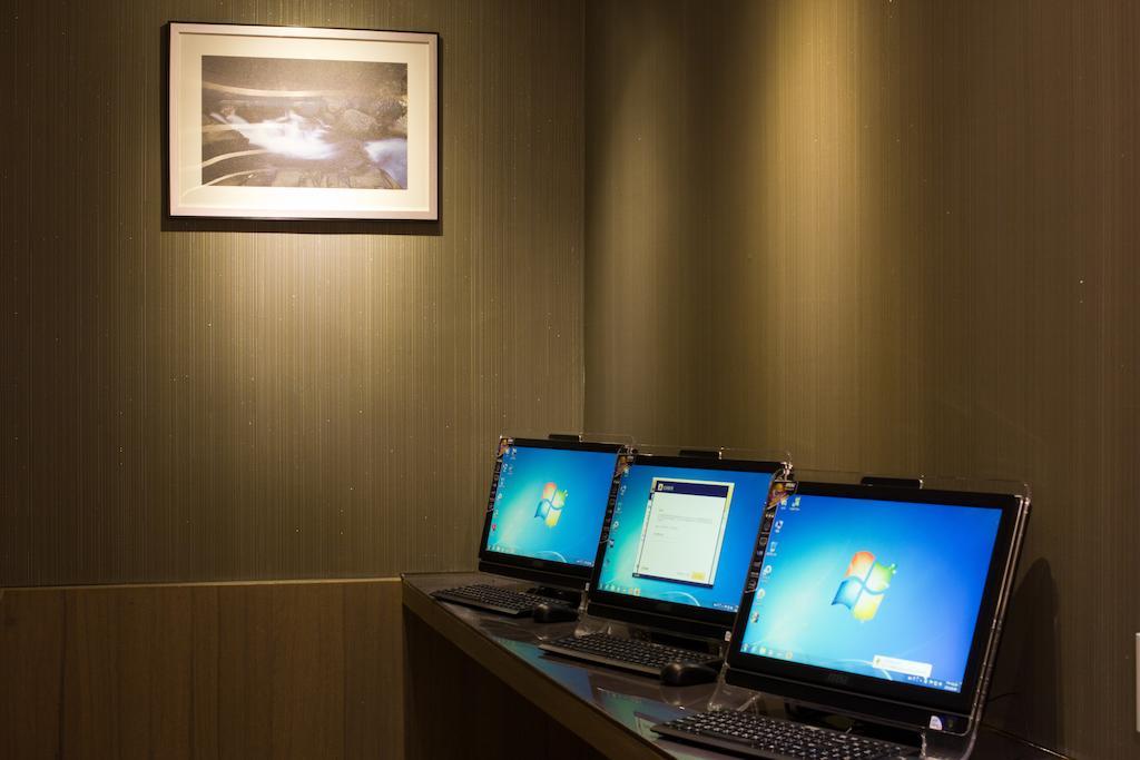 Royal Guest Hotel Tainan Exterior photo